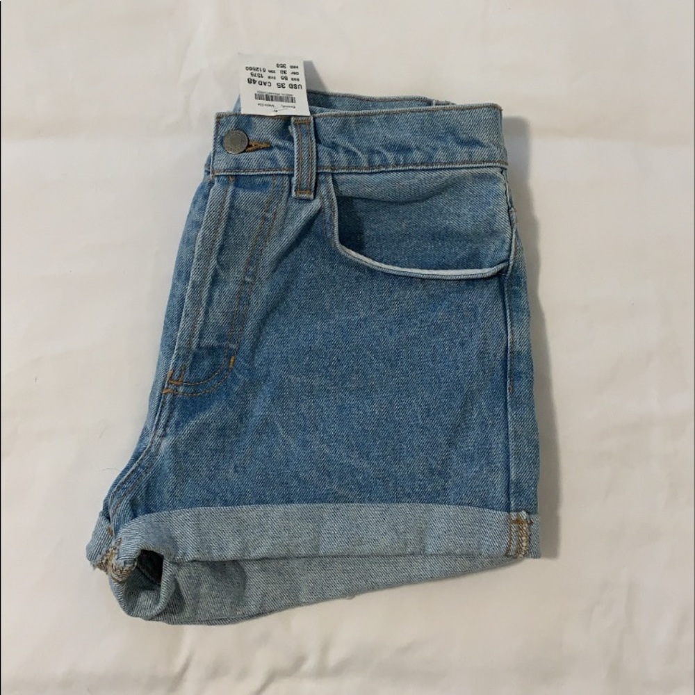 BNWT brandy Melville denim shorts